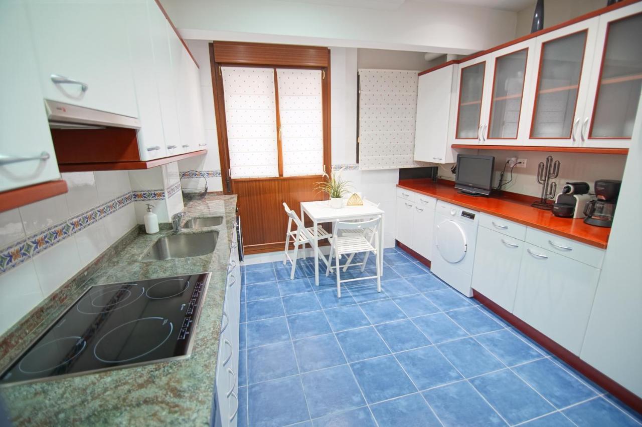 Piso Grande Y Luminoso En El Casco Viejo De Bilbao Apartman Kültér fotó